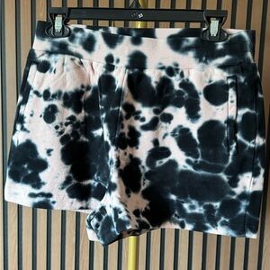 Stylish Black and Pink Tie-Dye Women's Shorts